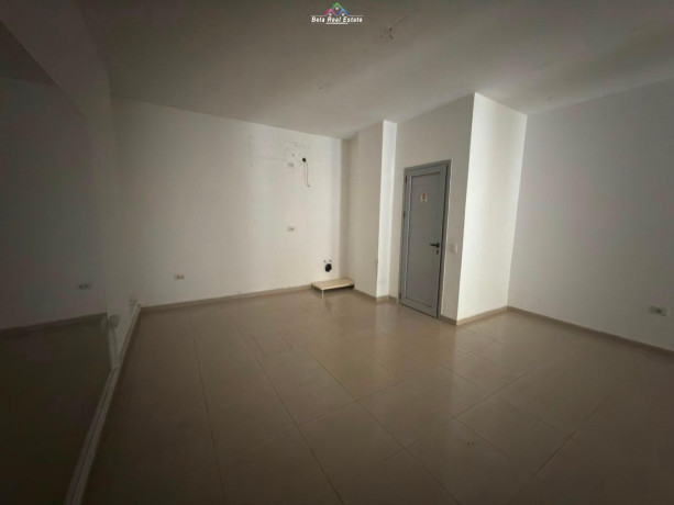 dyqan-me-qera-tek-komuna-e-parisit-id-bd21918-tirane-big-0