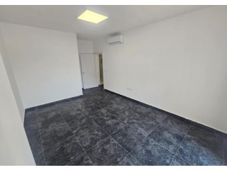 Zyre Me Qera 2+1 Tek Zogu i Zi (ID BZ21029) Tirane/,...,