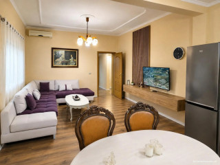 Vile me qera 3+1 tek Fusha e Aviacionit (ID BV22109) Tirane.,.,.,.,.,