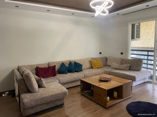Apartament Me Qera 2+1 Tek Komuna e Parisit (ID B2202047) Tirane..,..,.,.,.