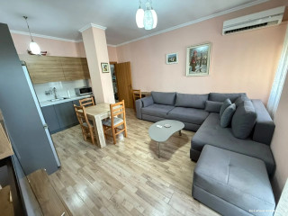 Apartament Me Qera 2+1 Tek Komuna e Parisit (ID B2202074) Tirane....