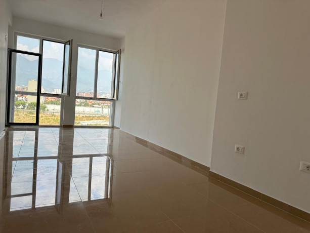 zyre-me-qera-11-tek-bulevardi-ri-id-bz21044-tirane-big-1
