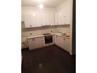 Jepet Apartament Me Qera 2+1 Ne Astir (ID B220699) Tirane