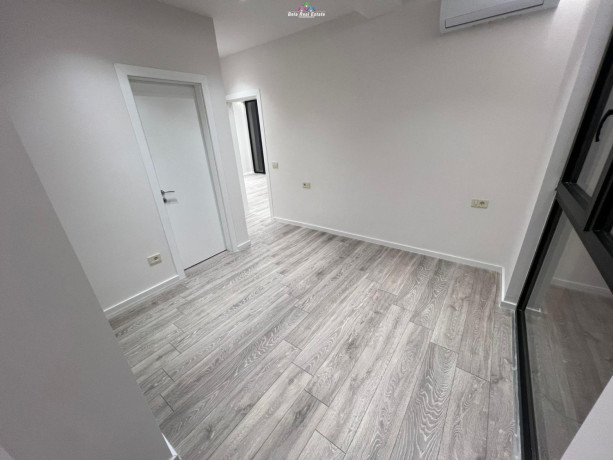 zyre-me-qera-21-tek-mine-peza-id-bz2770-tirane-big-2