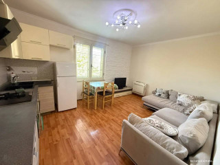 Apartament me qera 2+1 tek Oxhaku (ID B221462) Tirane