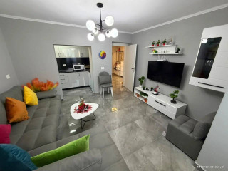 Apartament Me Qera 2+1 Tek Pazari i Ri ( ID B221461) Tirane