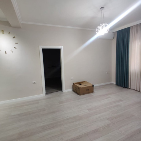 zyre-me-qera-31-tek-21-dhjetori-id-bz2654-tirane-big-0