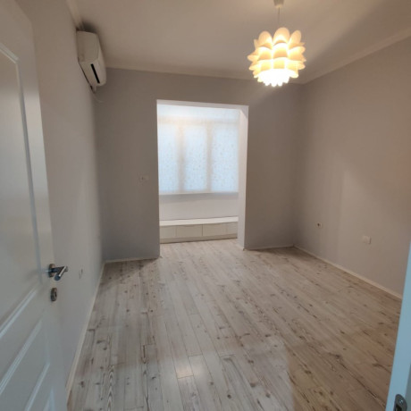 zyre-me-qera-31-tek-21-dhjetori-id-bz2654-tirane-big-1