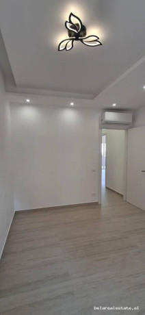 zyre-me-qera-21-ne-bllok-id-bz21062-tirane-big-2