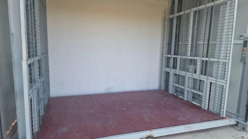 magazine-me-qera-ne-prush-id-bm291-tirane-big-3