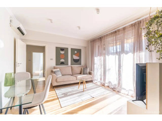 Apartament me qera 2+1 ne Qender (ID B221465) Tirane