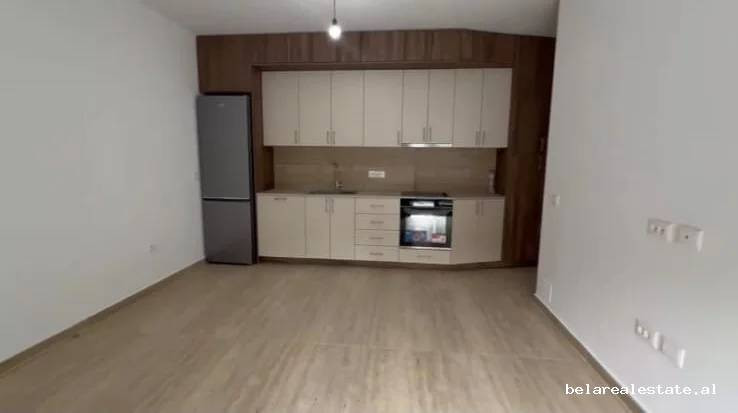 zyre-me-qera-21-tek-bulavardi-i-ri-id-bz21064-tirane-big-0