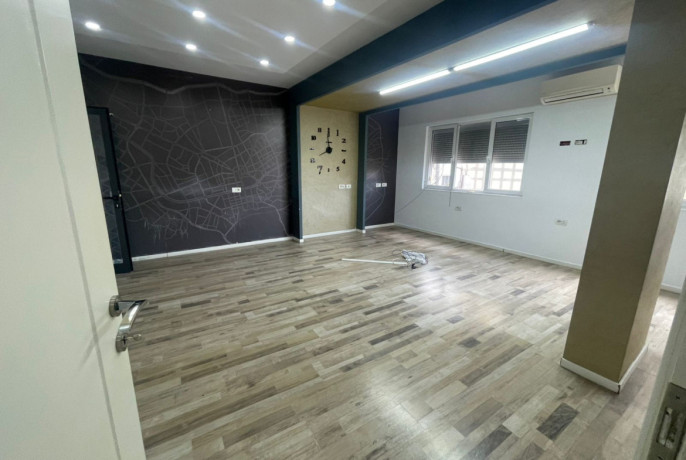 zyre-me-qera-21-tek-sheshi-willson-id-bz2656-tirane-big-1