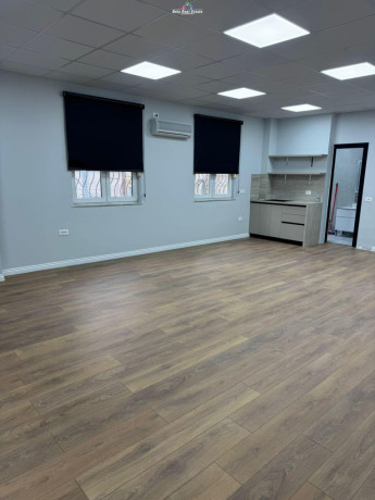 zyre-me-qera-ne-qender-id-bz2735-tirane-big-2