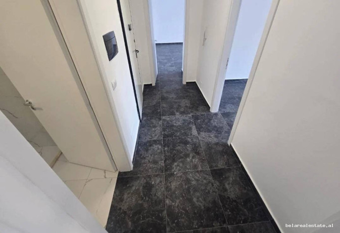 zyre-me-qera-21-tek-zogu-i-zi-id-bz21029-tirane-big-3