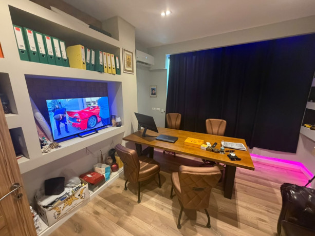 zyre-me-qera-11-tek-21-dhjetori-id-bz21070-tirane-big-3