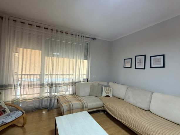 apartament-me-qera-21-tek-21-dhjetori-id-b2202111-tirane-big-1