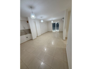 Zyre Me Qera 3+1 Tek 21 Dhjetori (ID BZ21071) Tirane