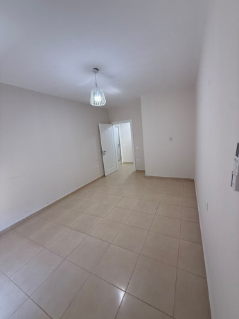 zyre-me-qera-31-tek-21-dhjetori-id-bz21071-tirane-big-2