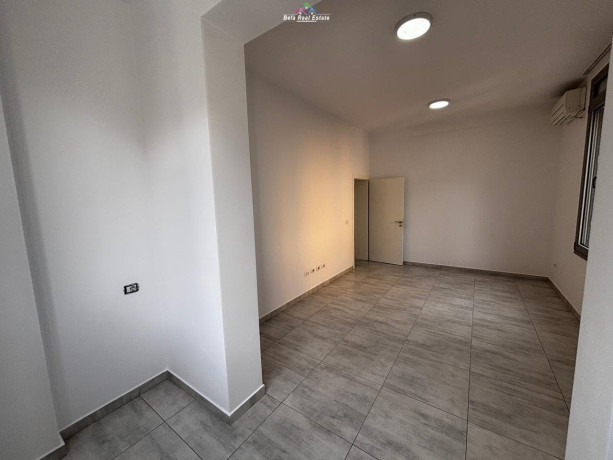 zyre-me-qera-21-tek-selvia-id-bz2718-tirane-big-3
