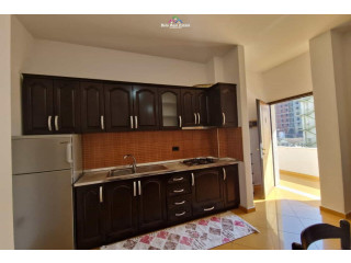 Jepet Me Qera Kati I 4 I Nje Vile 1+1 Tek 21 Dhjetori (ID BV22169) Tirane