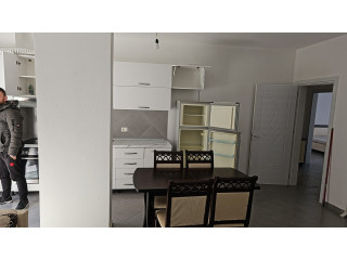 Apartament Me Qera 2+1 Tek Kopshti botanik (ID B220714) Tirane