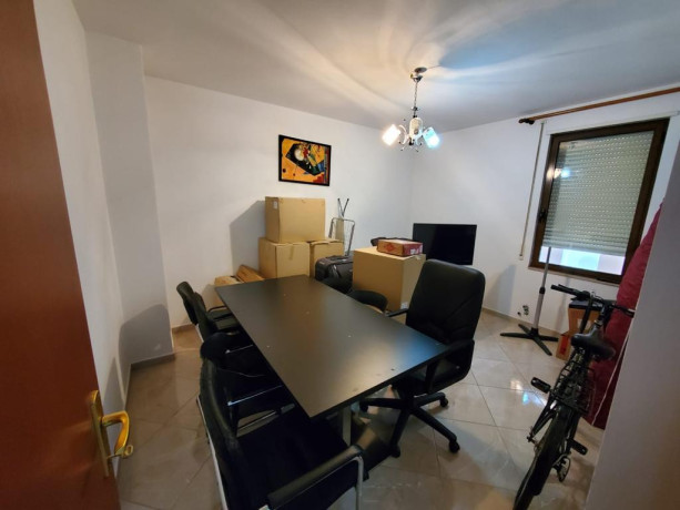 zyre-me-qera-tek-prokuroria-e-tiranes-id-bz2278-tirane-big-0