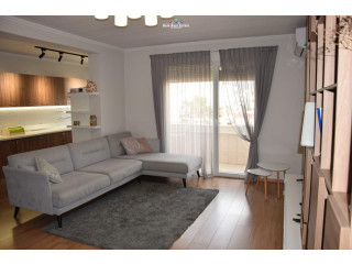 Apartament 3+1 Me Qera Tek Pazari I Ri (ID B2385) Tirane.