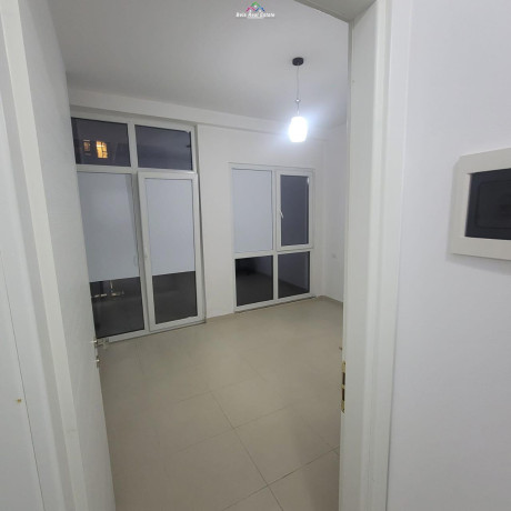 jepet-me-qera-apartament-11-tek-komuna-e-parisit-id-b210238-tirane-big-0