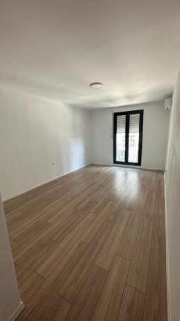 jepet-me-qera-apartament-21-tek-qsut-id-b220490-tirane-big-3