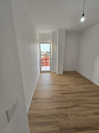 apartament-ne-shitje-21-ne-xhamllik-id-b120445-tirane-big-2