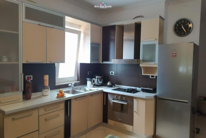 jepet-me-qera-apartament-11-ne-xhamllik-id-b21175-tirane-big-0