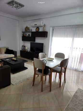 apartament-me-qera-11-ne-fresk-id-b210621-tirane-big-1