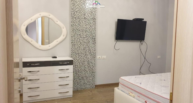 jepet-me-qera-apartament-21-tek-21-dhjetori-id-b220263-tirane-big-3