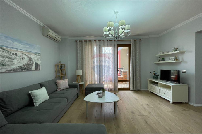 jepet-apartament-me-qira-rruga-e-elbasanit-550eur-big-1