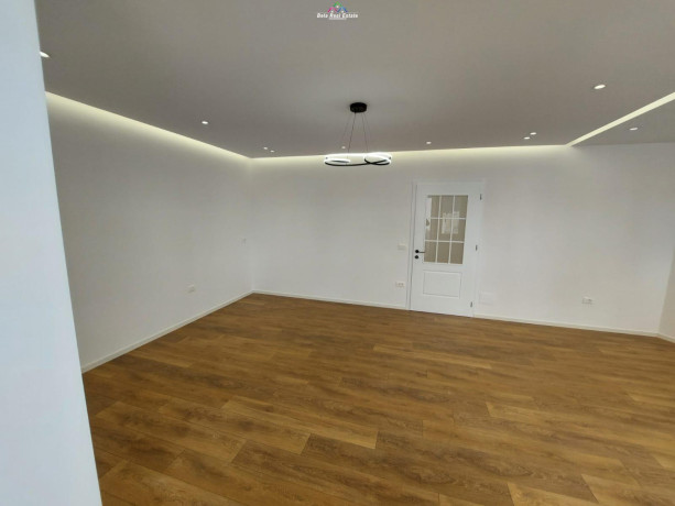 apartament-ne-shitje-21-tek-rruga-barrikadave-id-b120476-tirane-big-1