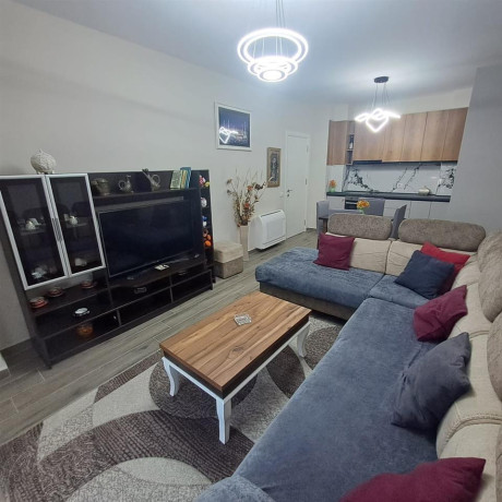 apartament-me-qera-11-tek-kompleksi-asl-2-id-b210685-tirane-big-1