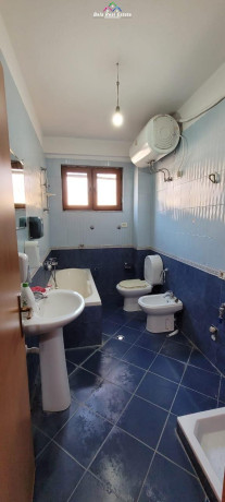 zyre-me-qera-21-ne-qender-id-bz2336-tirane-big-2