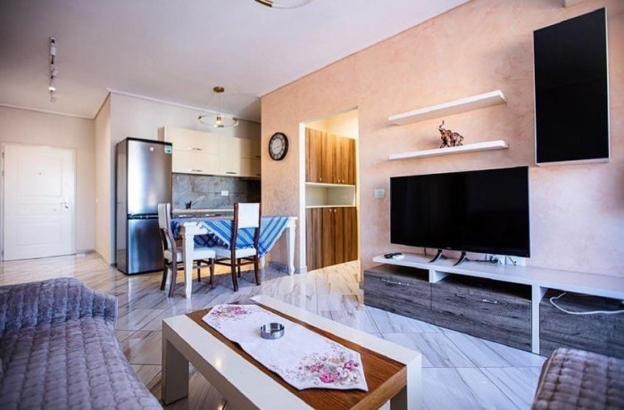 apartament-me-qera-21-ne-myslym-shyri-id-b220852-tirane-big-1