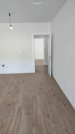 apartamentparkimdyqan-ne-shitje-ne-selite-id-b110322-tirane-big-1