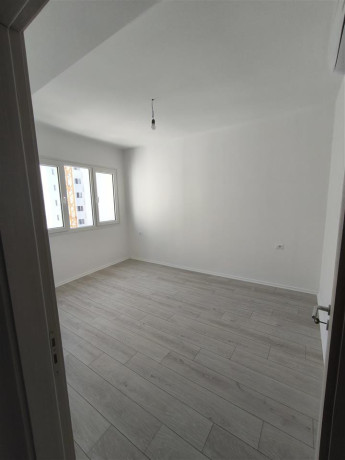 zyre-me-qera-21-tek-river-residence-fusha-e-aviacionit-id-bz2369-tirane-big-1