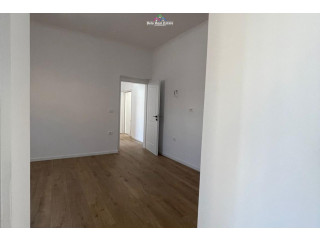 Apartament Ne Shitje 2+1 Tek Rruga Kavajes (ID B121125) Tirane