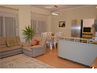 Apartament Me Qera 2+1 Ne Qender (ID B220993) Tirane