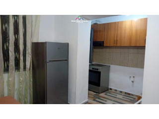 Apartament me qera 2+1, prane Shkolles se Bashkuar (ID B221250) Tirane