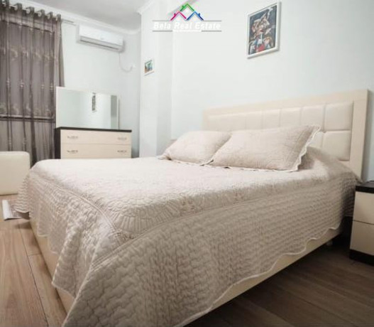 apartament-me-qera-11-ne-qender-bulevardi-zogu-i-id-b210828-tirane-big-2