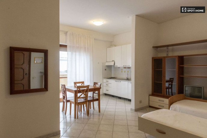 apartament-me-qera-11-tek-ish-parku-id-b210836tirane-big-0