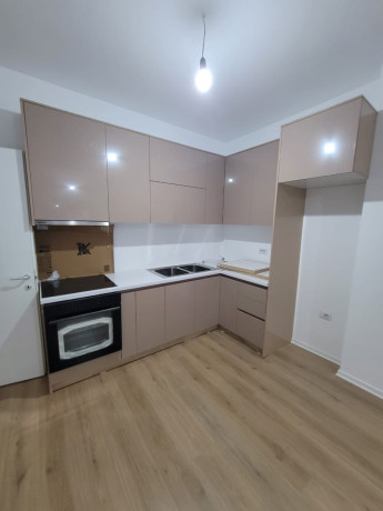 apartament-me-qera-11-ne-astir-id-b210838-tirane-big-0