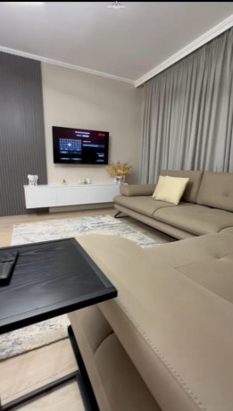 shitet-apartament-21-tek-zogu-i-zi-id-b120576-tirane-big-0