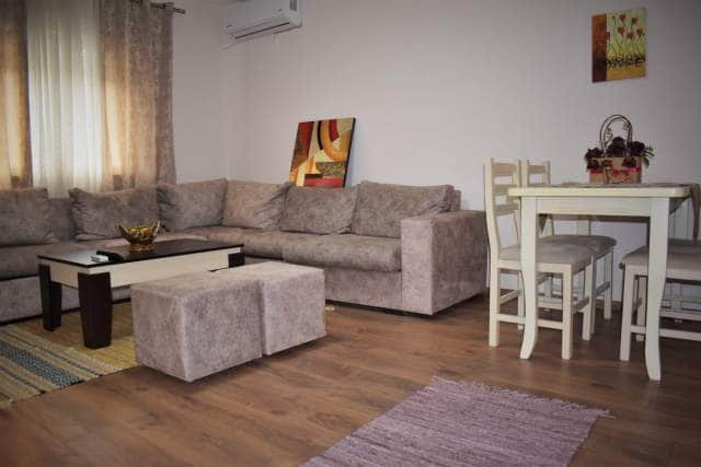 apartament-me-qera-21-prane-21-dhjetorit-id-b221101-tirane-big-2