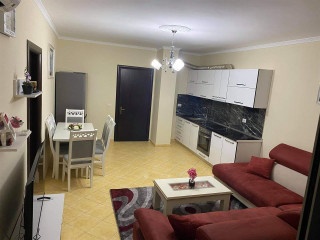 Jepet Apartament 2+1 Me Qera Ne Astir